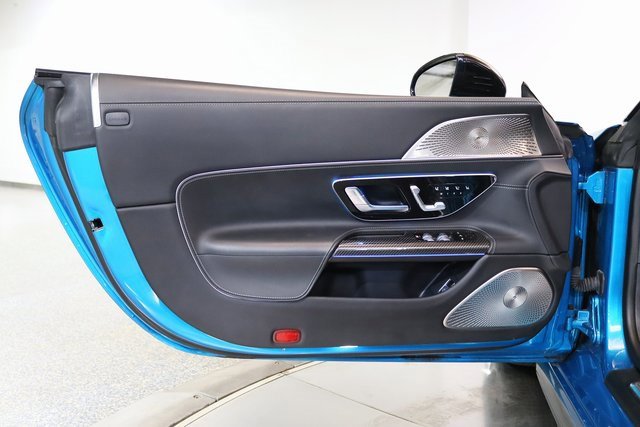 Used 2022 Mercedes-Benz SL 63 AMG 4MATIC image 19