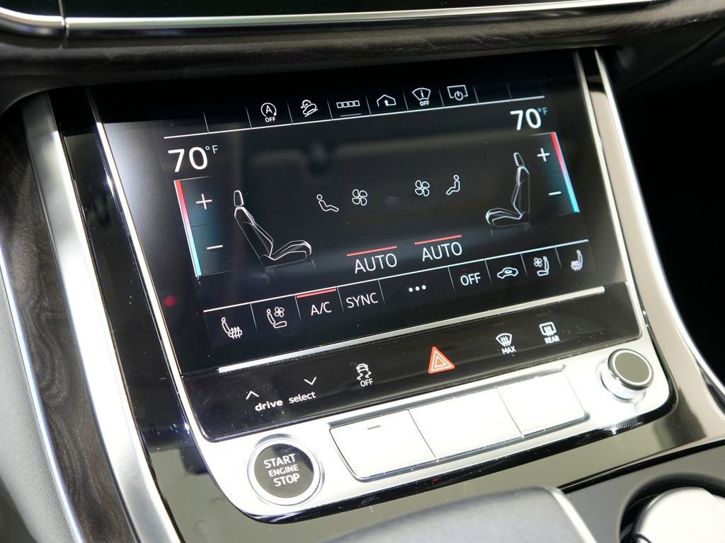 Used 2021 Audi Q8 Prestige w/ Prestige Package image 29
