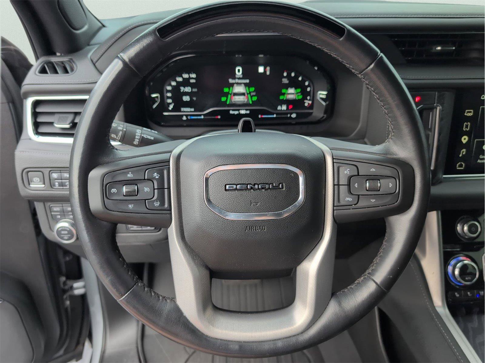 Used 2023 GMC Yukon Denali w/ Denali Reserve Package AWD/4WD image 24