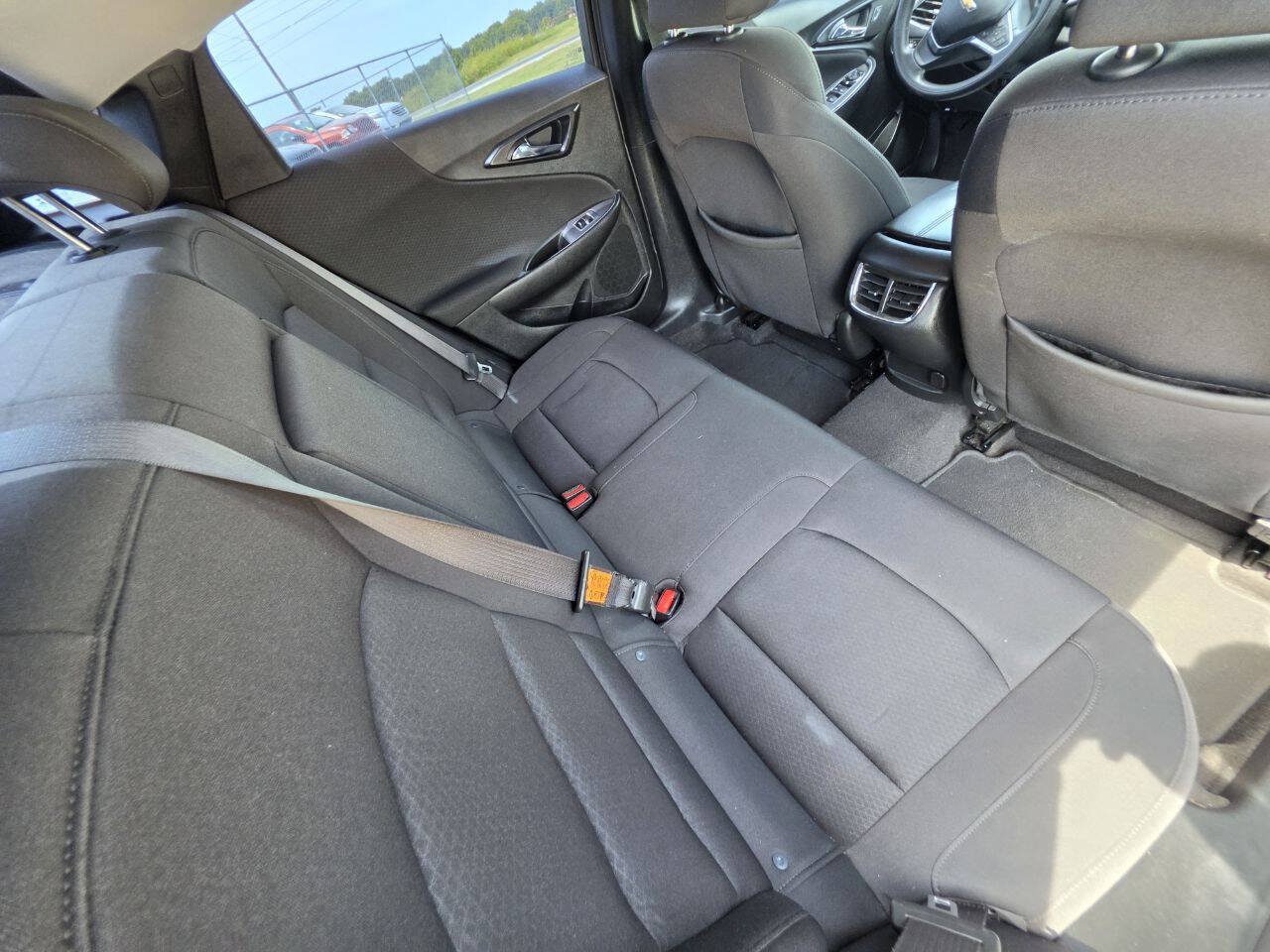 Used 2020 Chevrolet Malibu LT FWD image 5