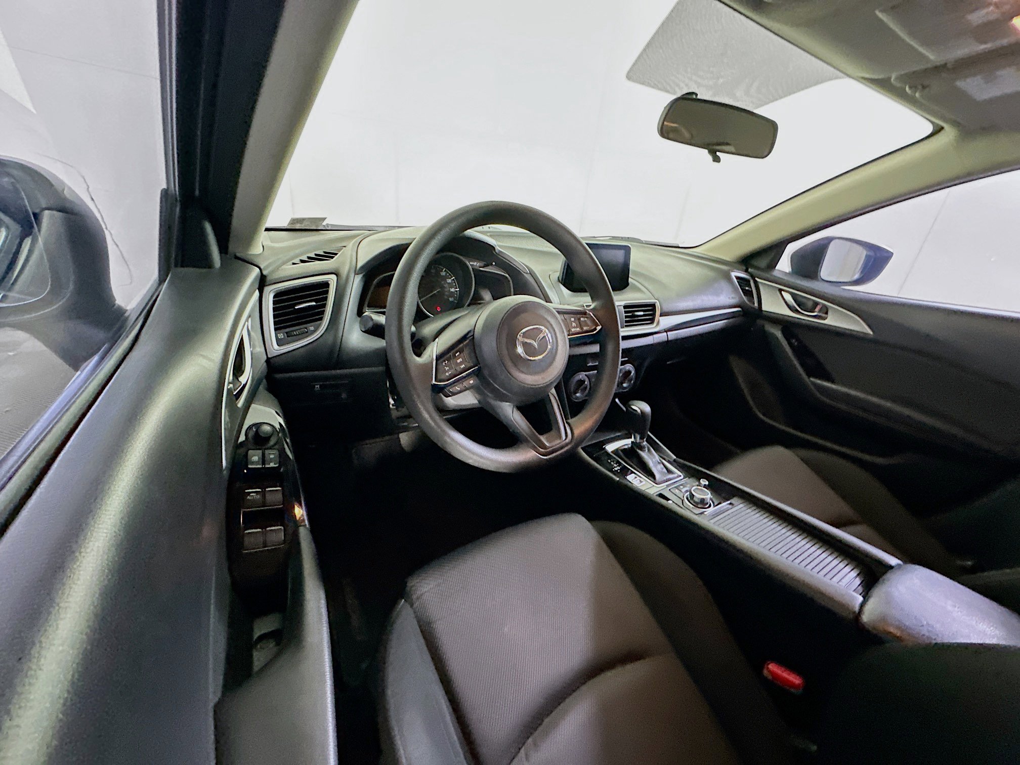 Used 2017 MAZDA MAZDA3 Sport image 18