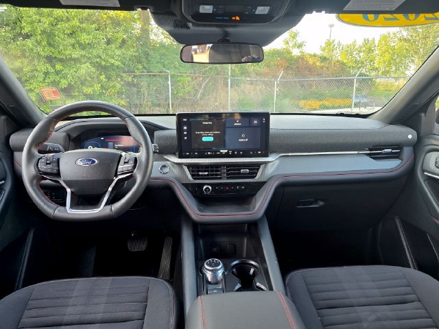 Used 2026 Ford Explorer ST-Line AWD/4WD image 16