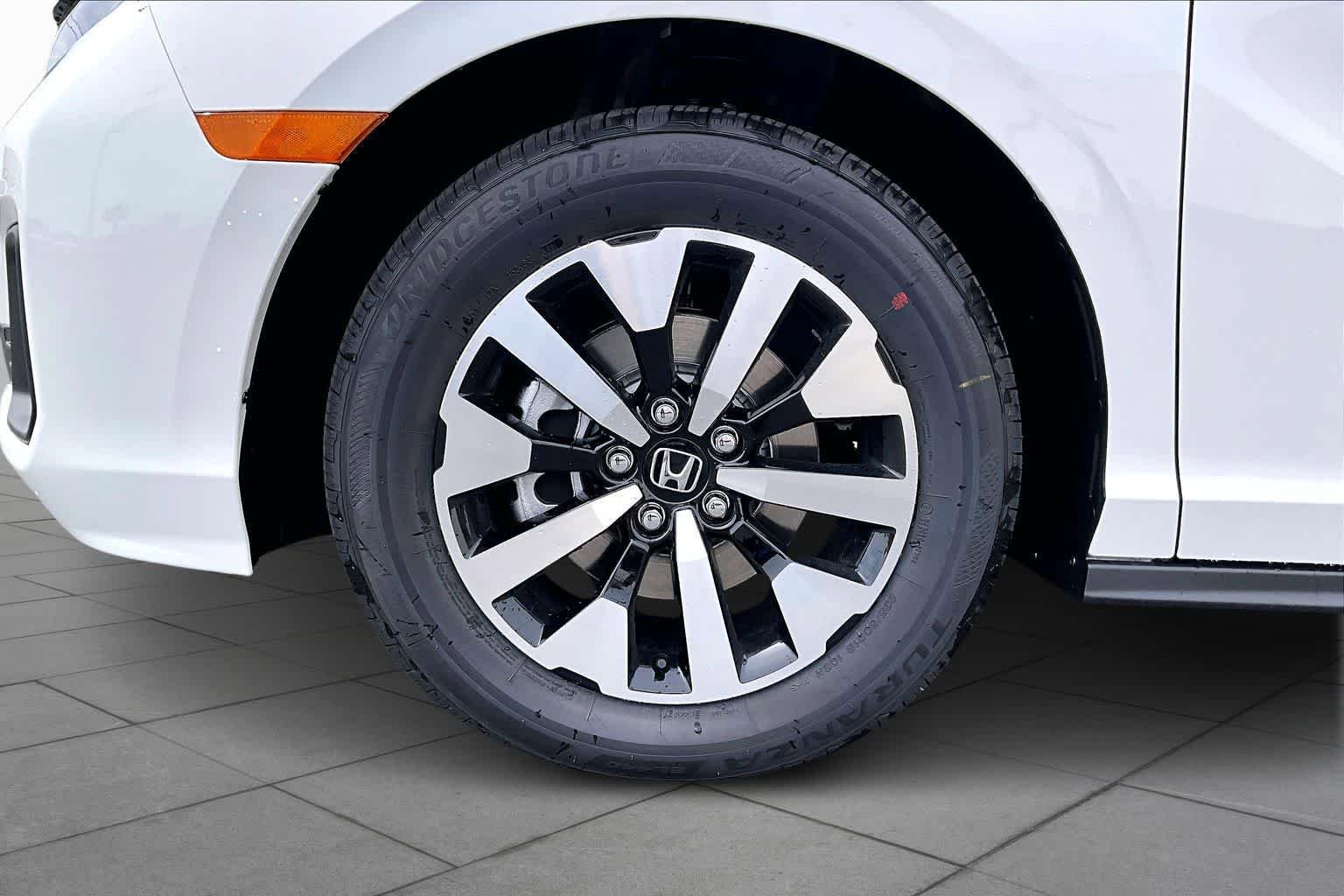 New 2026 Honda Odyssey EX-L image 11