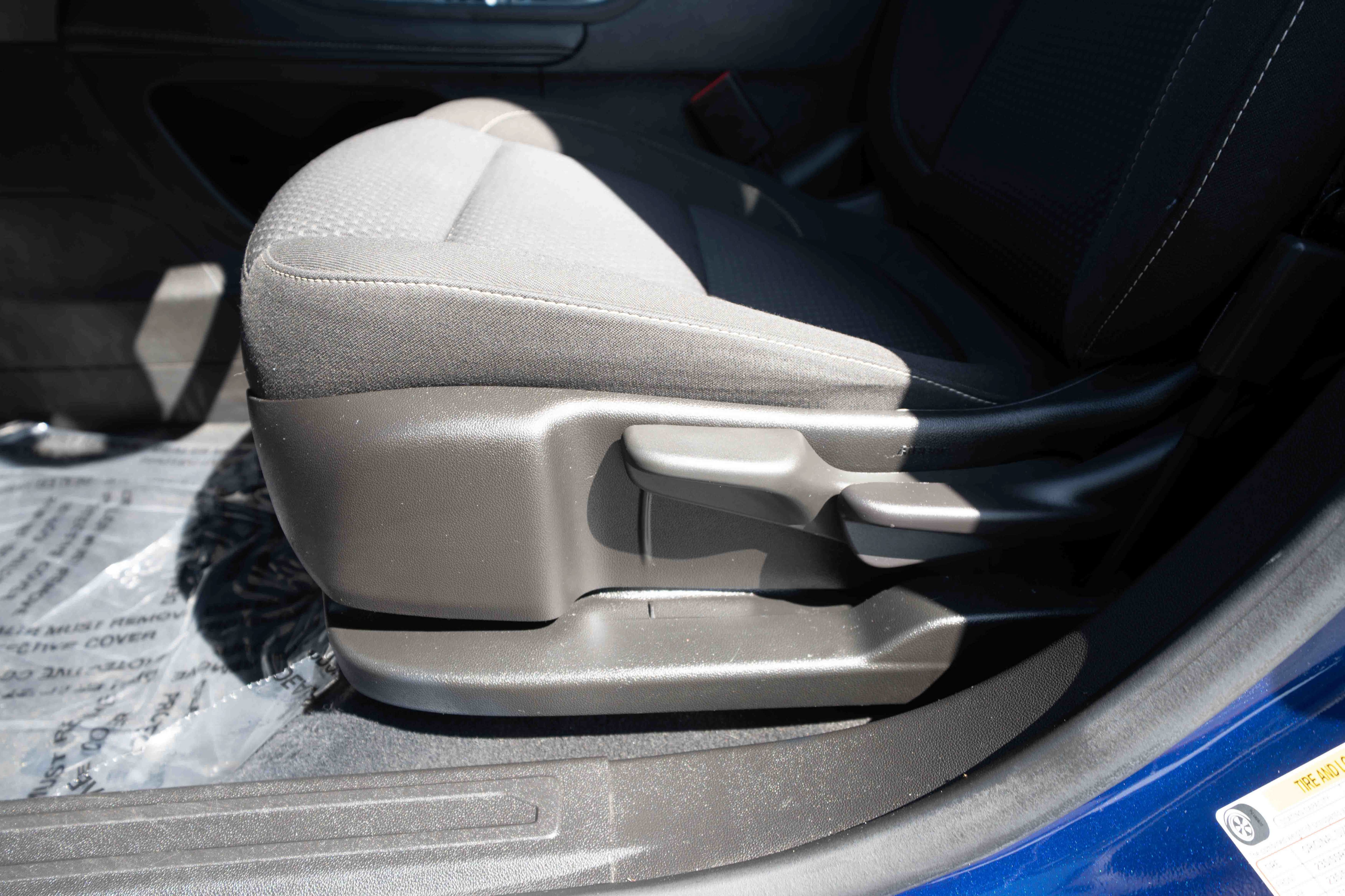 Used 2023 GMC Acadia SLE w/ Elevation Edition FWD image 12
