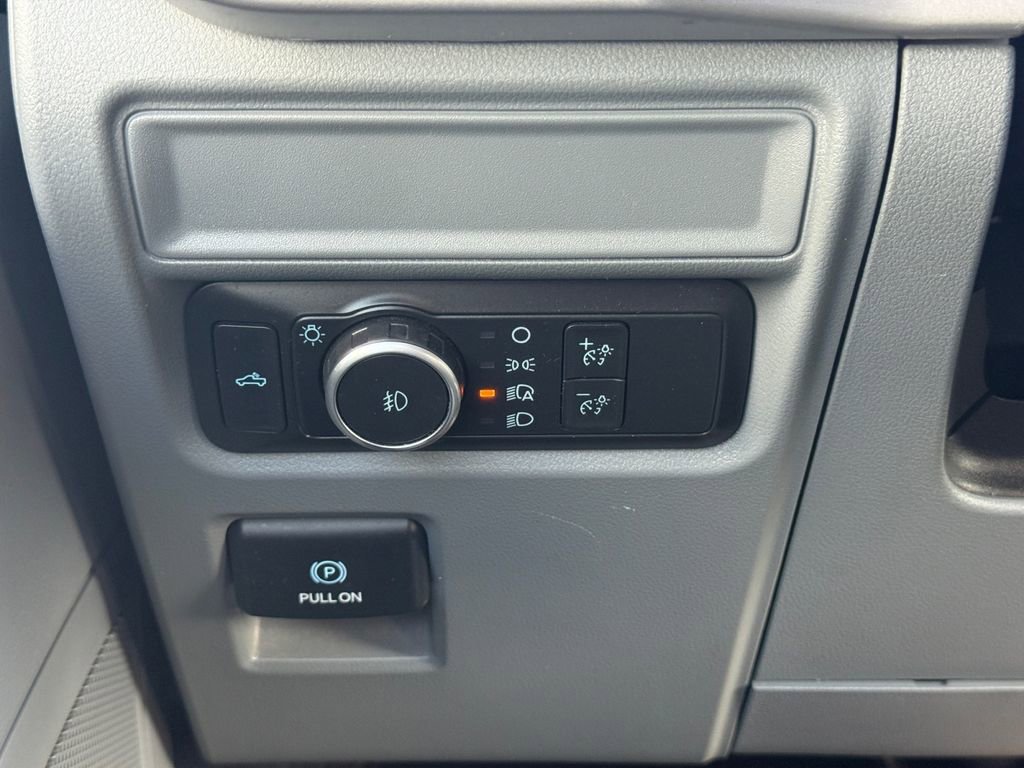 Used 2022 Ford F150 XLT w/ Trailer Tow Package image 3