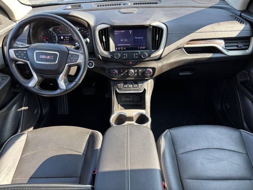 Used 2020 GMC Terrain Denali w/ Denali Premium Package FWD image 12