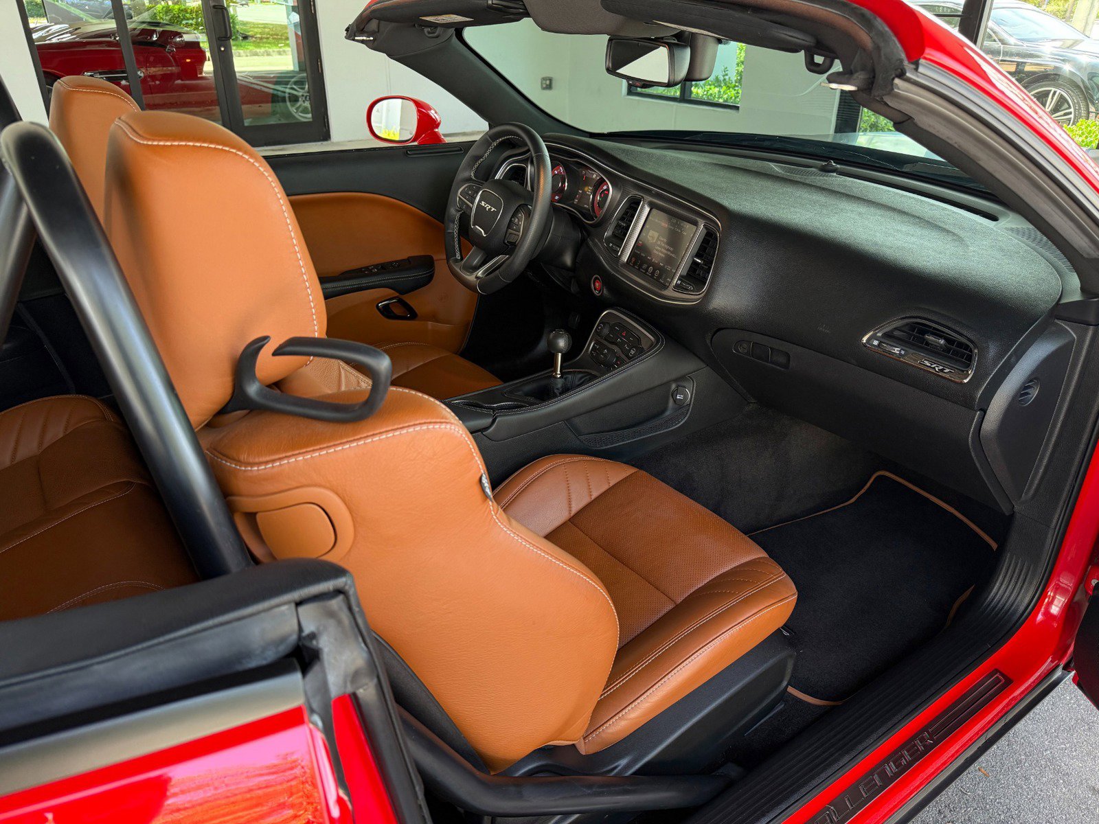 Used 2015 Dodge Challenger SRT Hellcat image 37