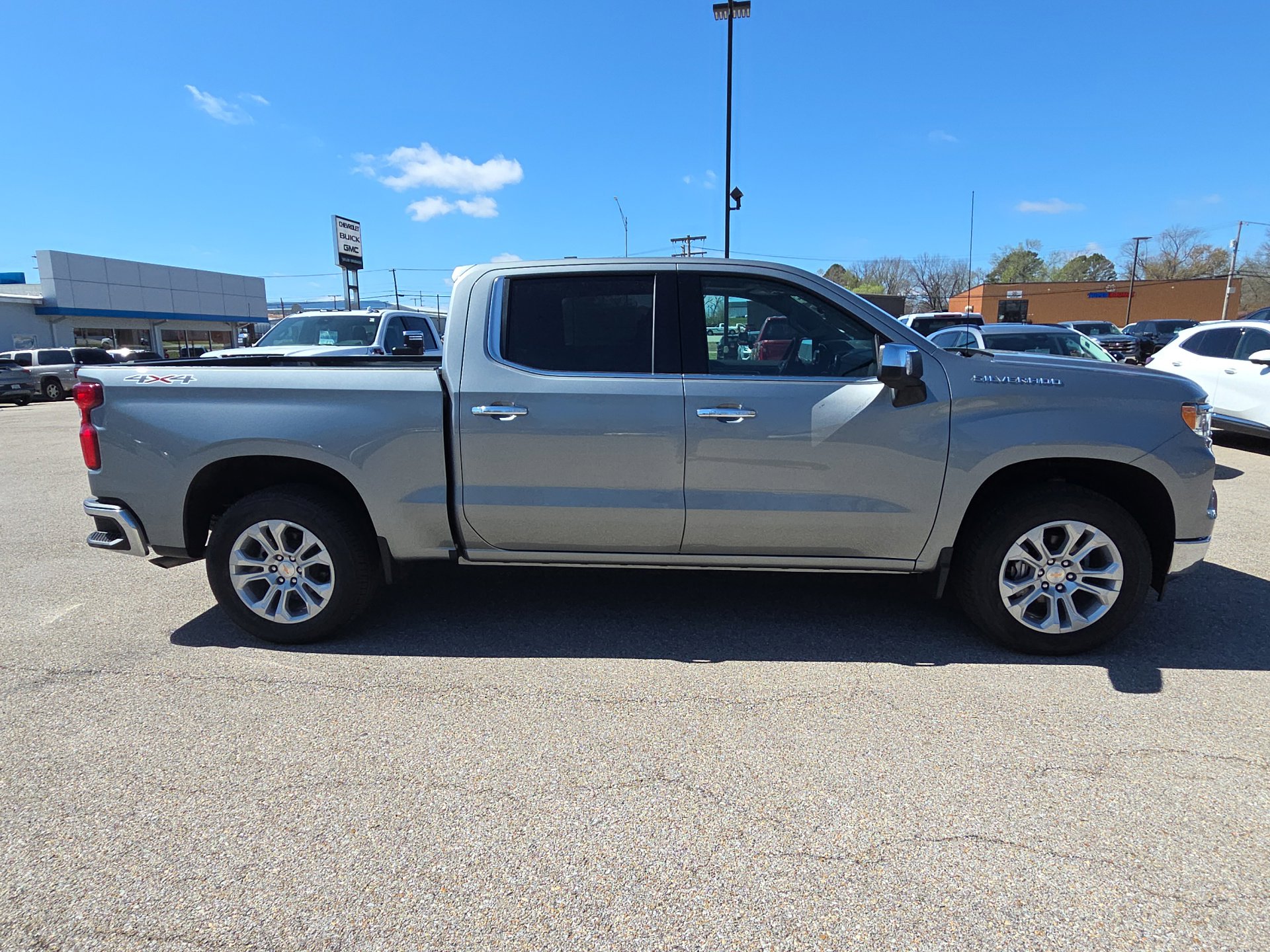 New 2026 Chevrolet Silverado 1500 LTZ w/ LTZ Premium Package image 10