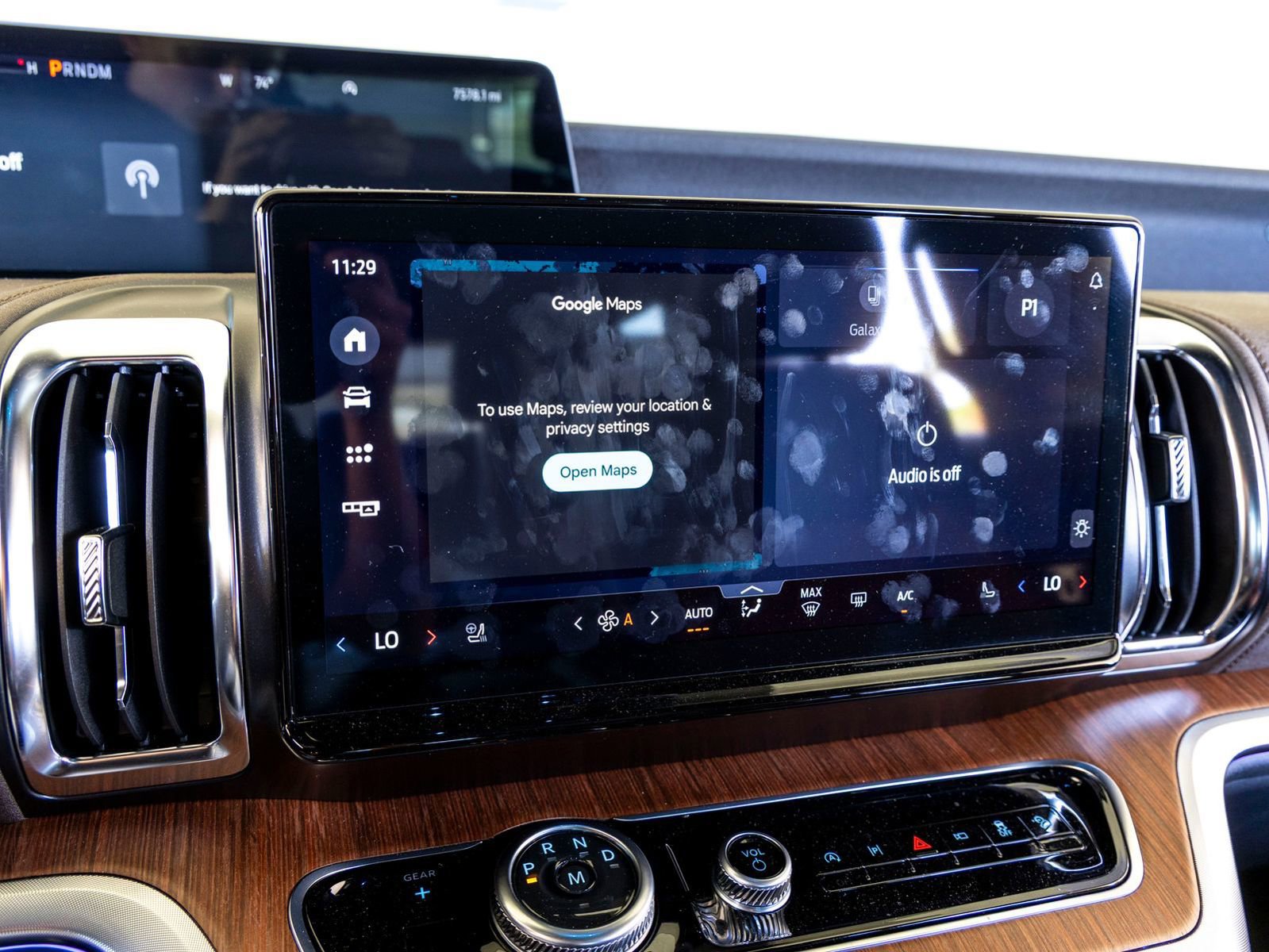 Used 2025 Ford Expedition King Ranch AWD/4WD image 13