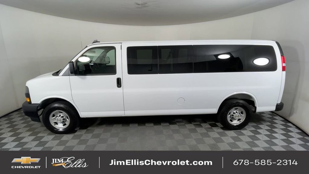 Used 2025 Chevrolet Express 3500 LS image 6