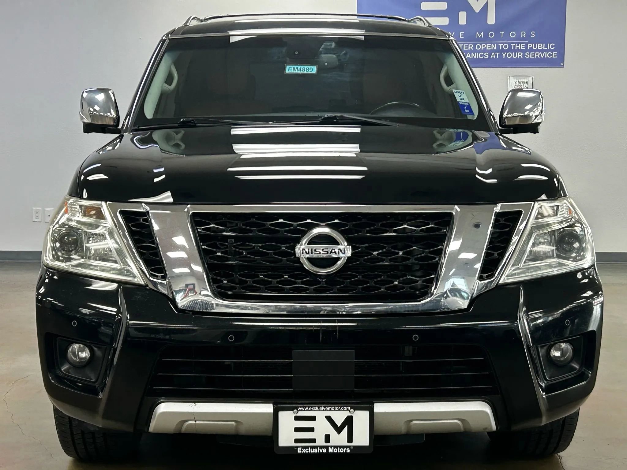 Used 2017 Nissan Armada Platinum image 2