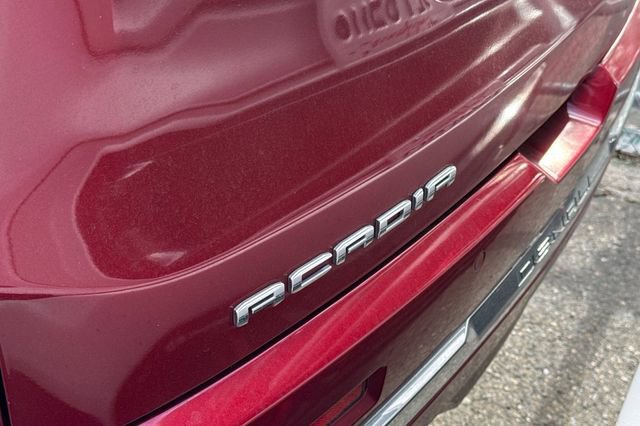 Used 2023 GMC Acadia Denali w/ Denali Technology Package AWD/4WD image 6