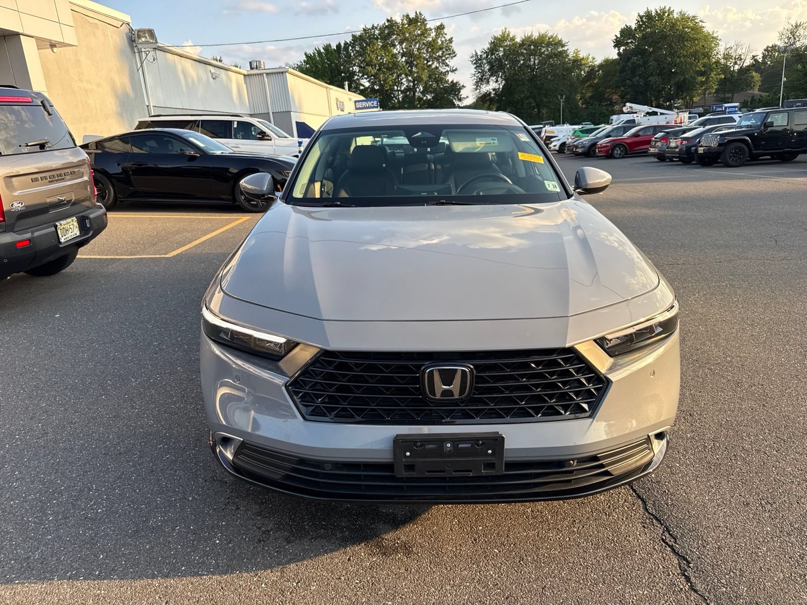Used 2023 Honda Accord Touring image 3