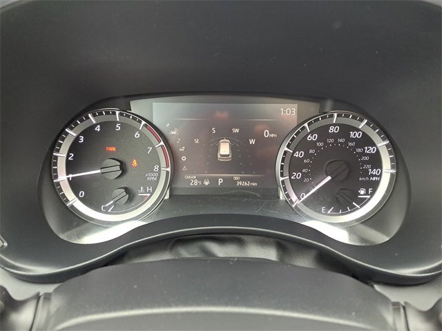 Used 2024 Toyota Highlander XLE image 6