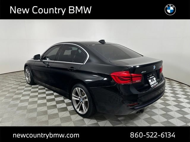 Used 2018 BMW 330i xDrive Sedan AWD/4WD image 4