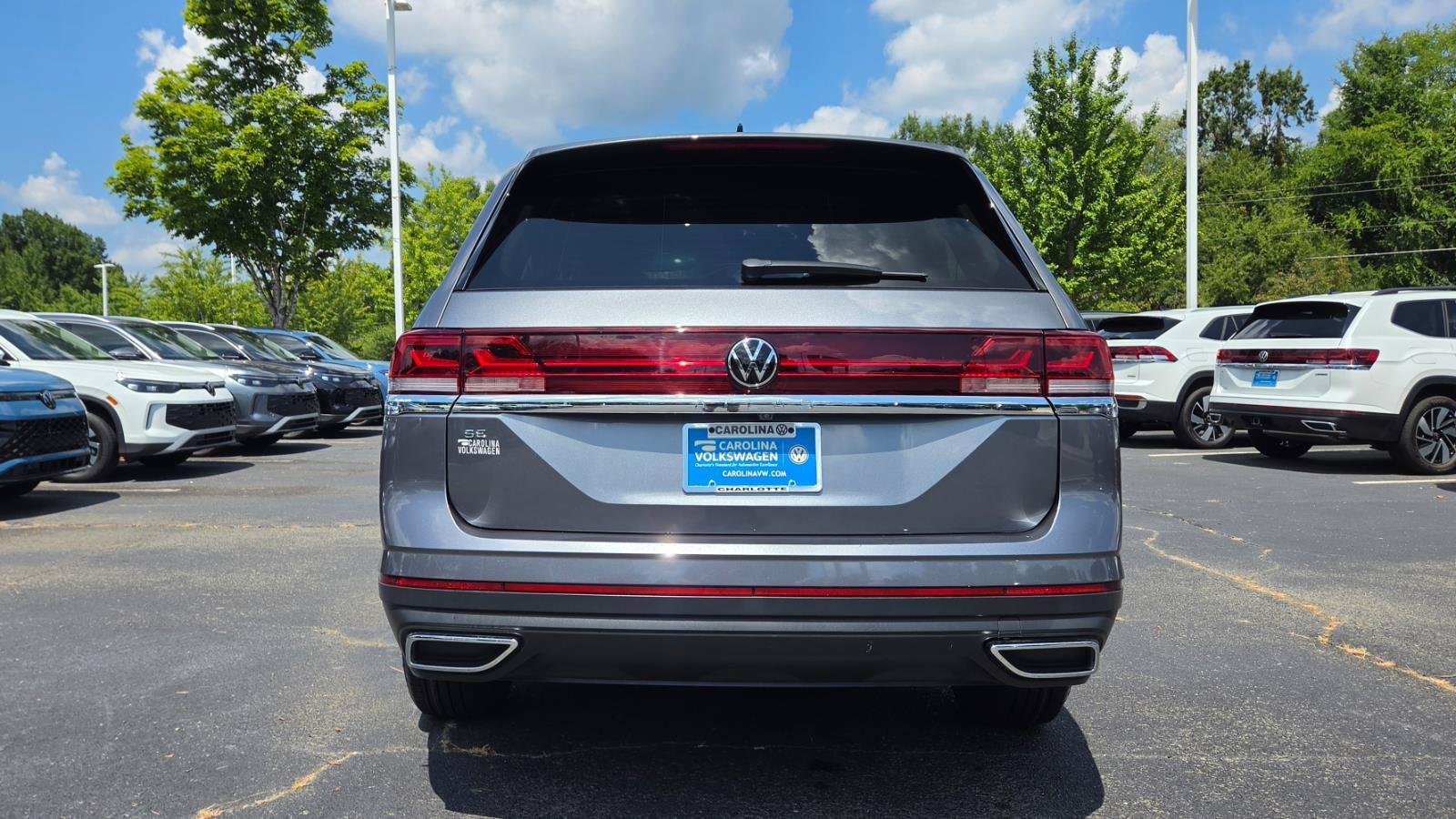 Used 2024 Volkswagen Atlas SE FWD image 4