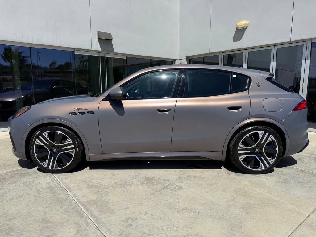 Certified 2025 Maserati Grecale Folgore AWD/4WD image 5