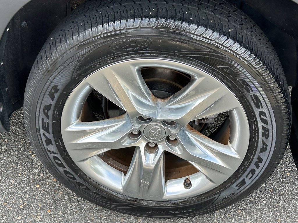 Used 2014 Toyota Highlander Limited Platinum AWD/4WD image 38