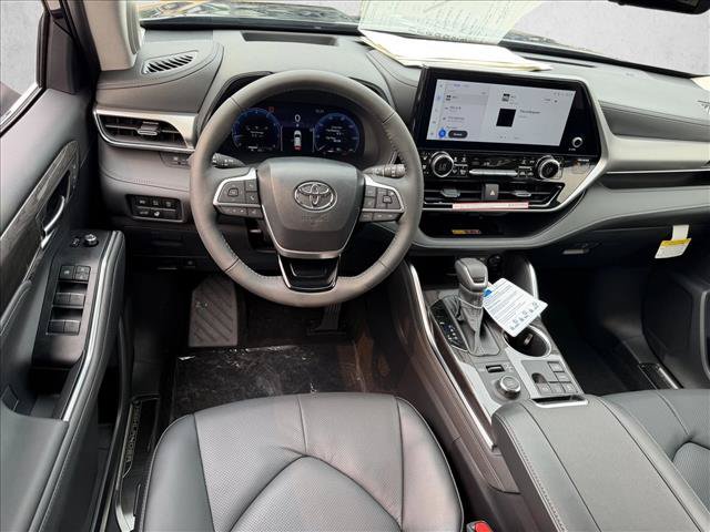 New 2026 Toyota Highlander Platinum AWD/4WD image 10