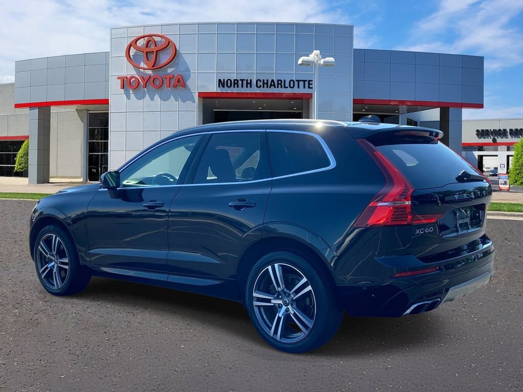 Used 2019 Volvo XC60 T6 Momentum w/ Premium Package AWD/4WD image 4