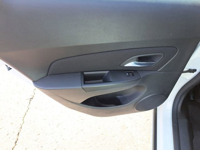 Used 2013 Chevrolet Cruze LT image 11