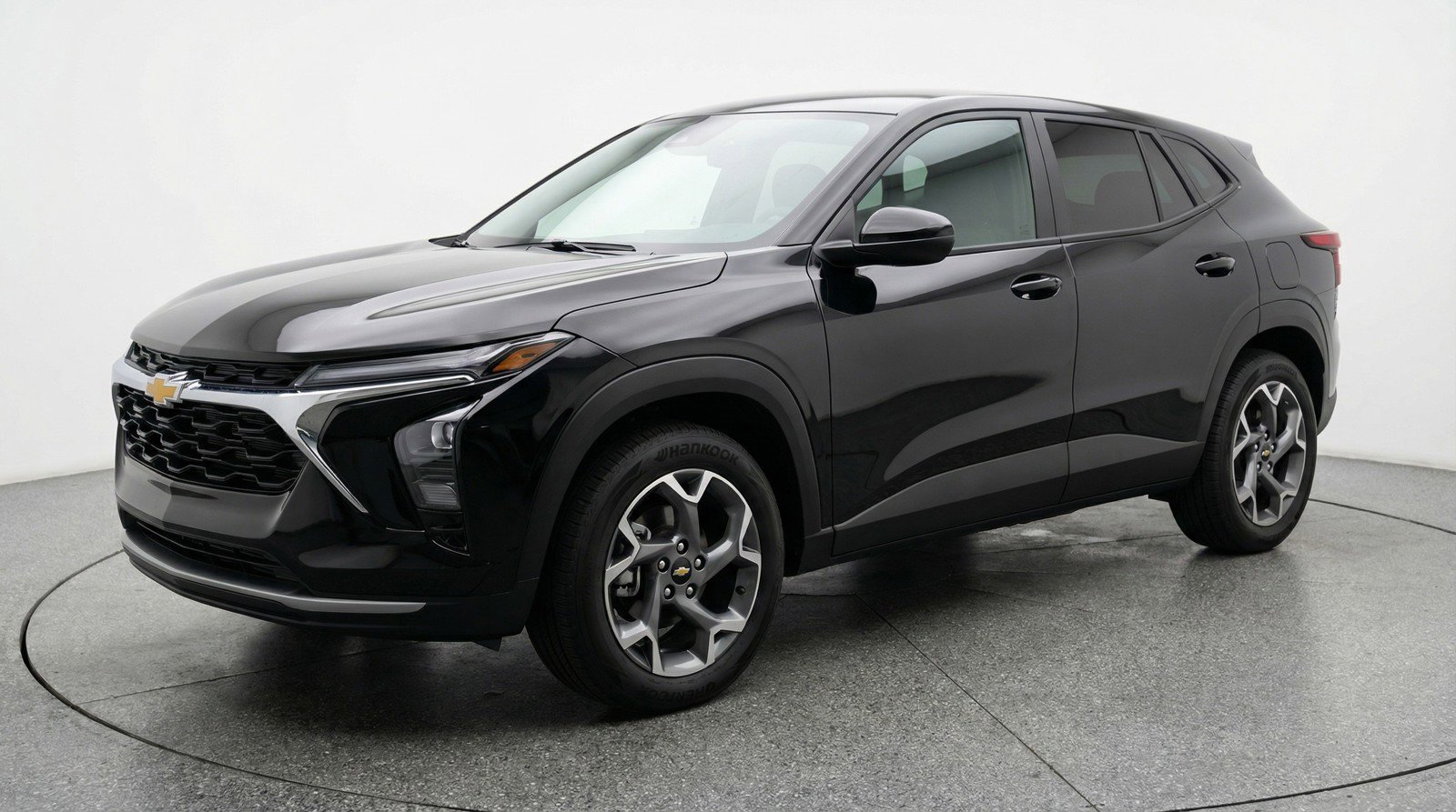 Used 2025 Chevrolet Trax LT image 3