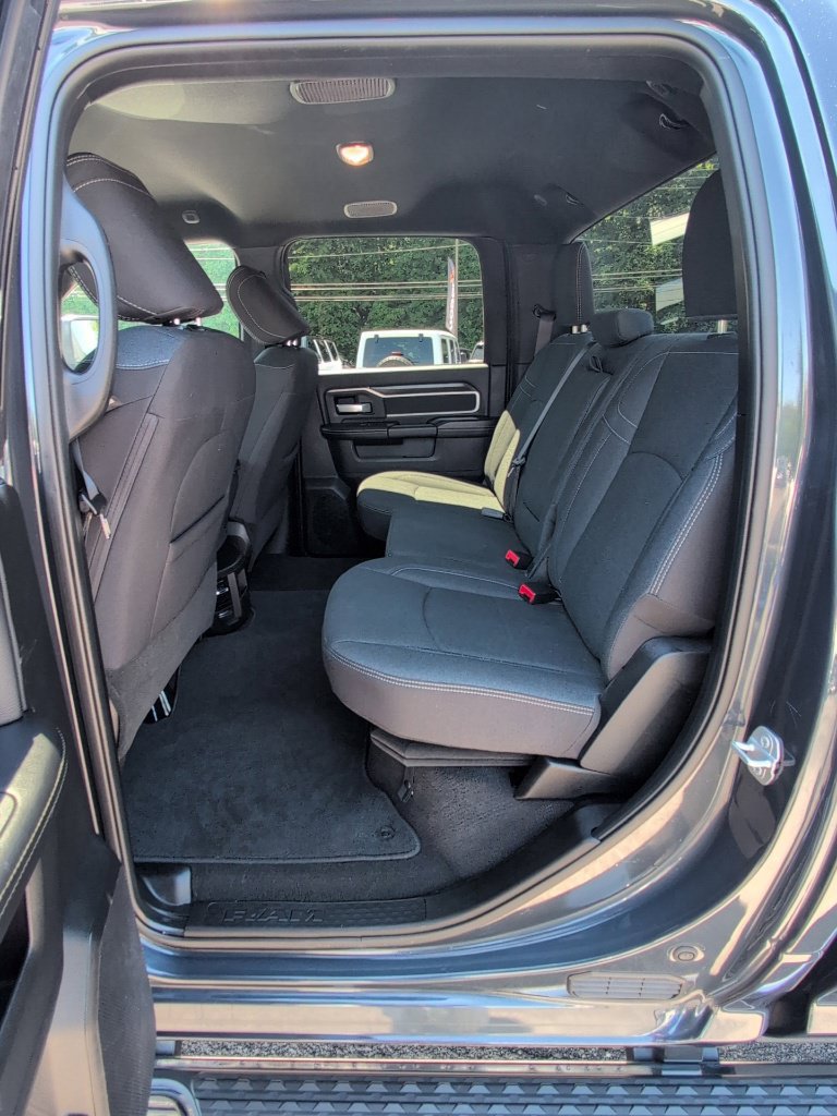 Used 2025 RAM 2500 Big Horn AWD/4WD image 29
