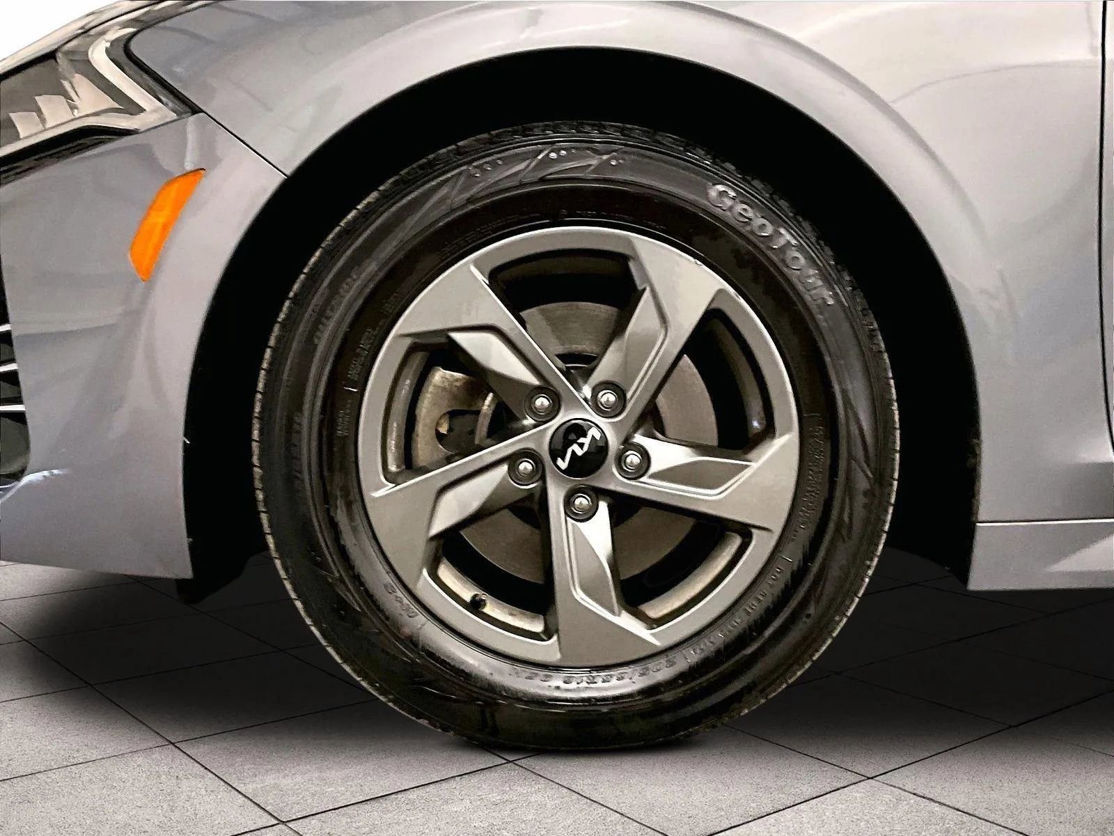 Used 2022 Kia K5 LXS image 8