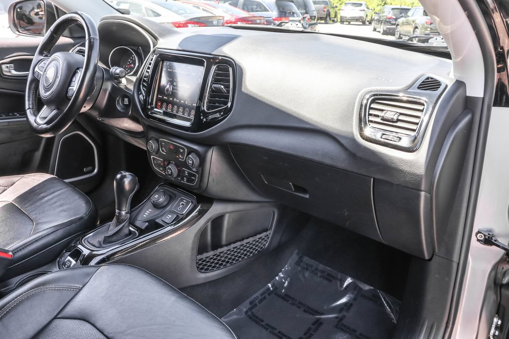 Used 2021 Jeep Compass Limited w/ Sun and Sound Group AWD/4WD image 35