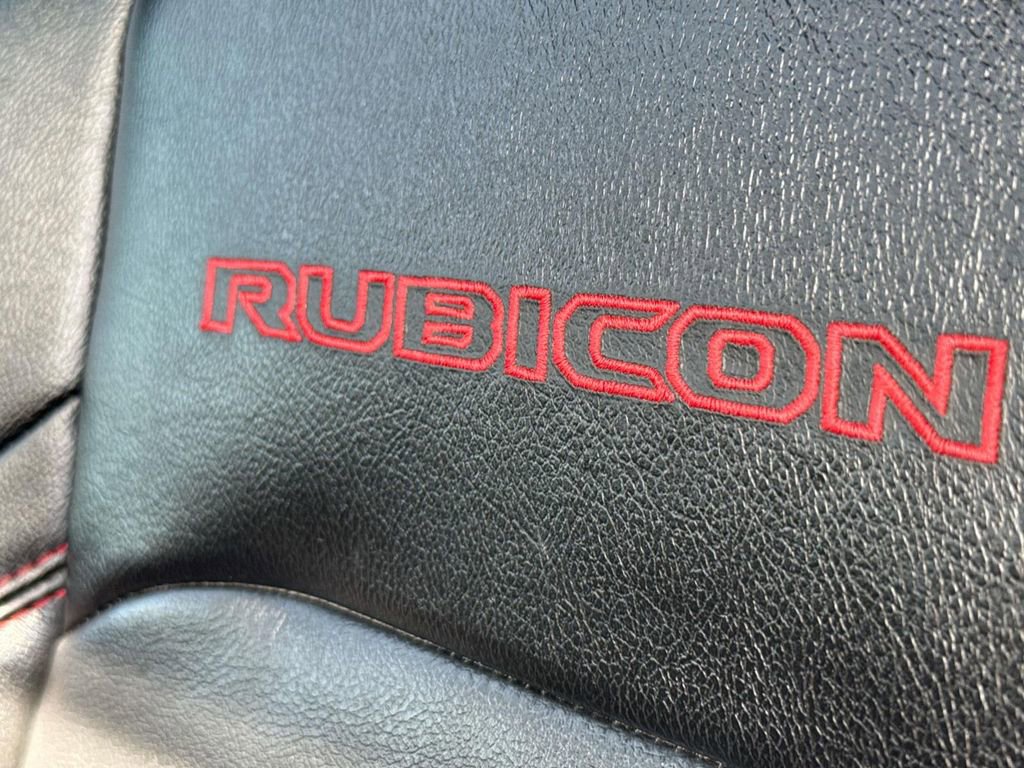 Used 2020 Jeep Gladiator Rubicon w/ Uconnect 4C Nav & Sound Group image 37