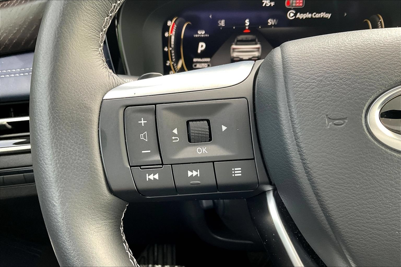 Certified 2026 INFINITI QX60 Sport AWD/4WD image 11