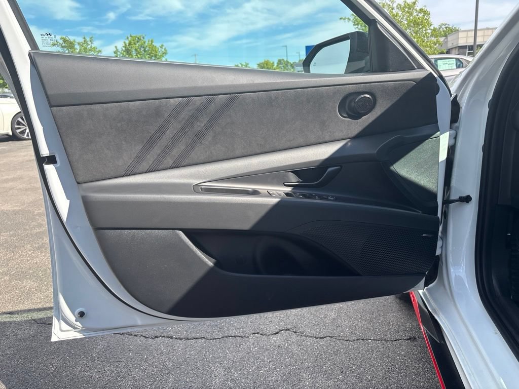 New 2026 Hyundai Elantra N FWD image 17