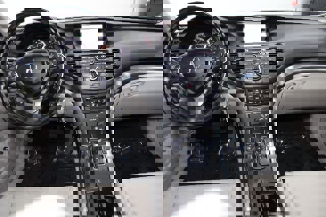 Used 2012 Acura TSX Sport Wagon image 2