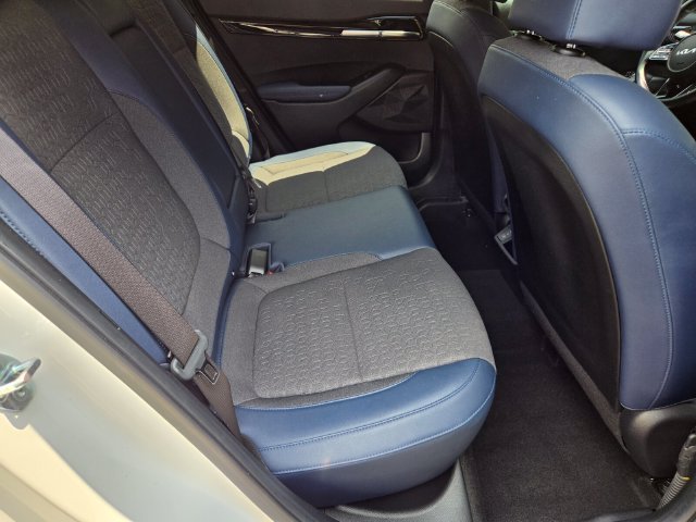 Used 2024 Kia Seltos S FWD image 15