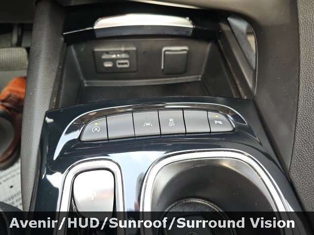 Certified 2021 Buick Envision Avenir image 26