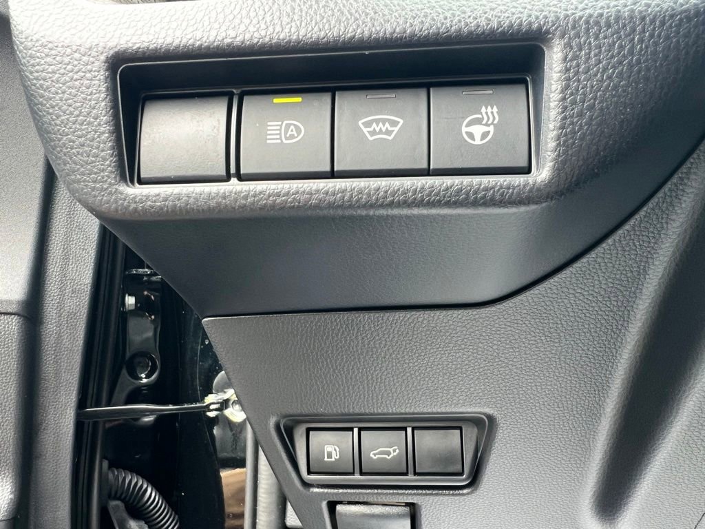 Used 2024 Toyota Prius Limited AWD/4WD image 39