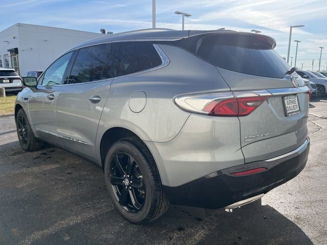 Used 2024 Buick Enclave Essence w/ Experience Buick Package image 4