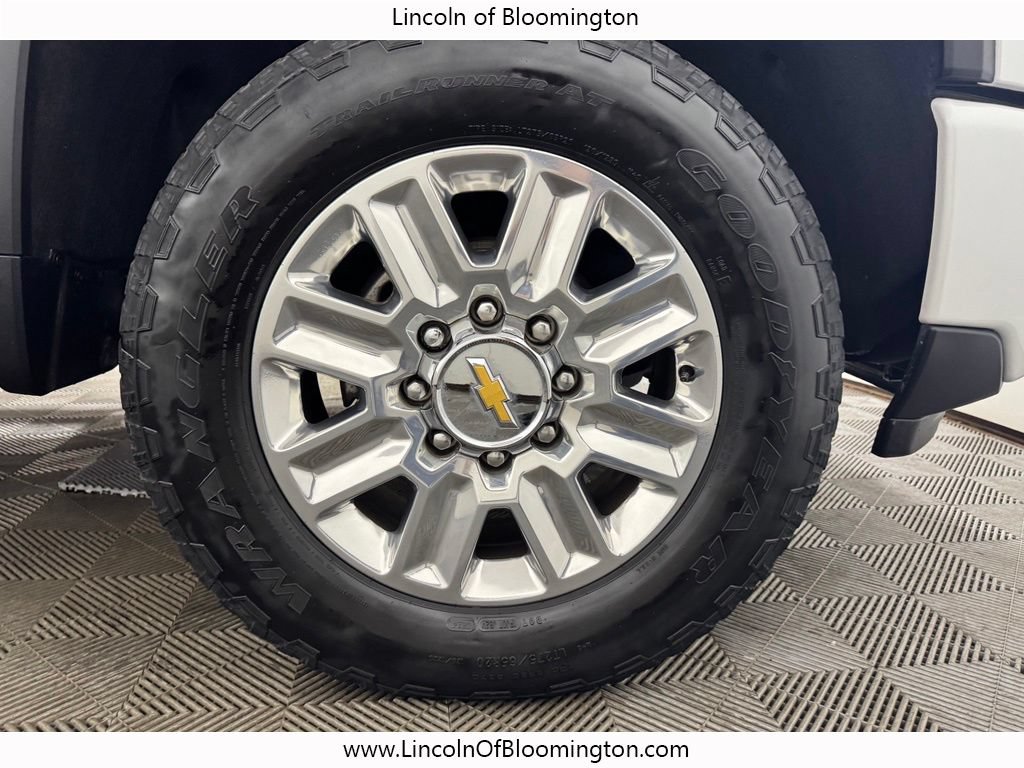 Used 2024 Chevrolet Silverado 2500 High Country w/ Technology Package AWD/4WD image 26