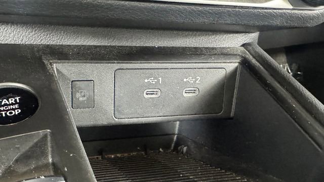 Certified 2025 Nissan Kicks SV w/ SV Premium Package image 27