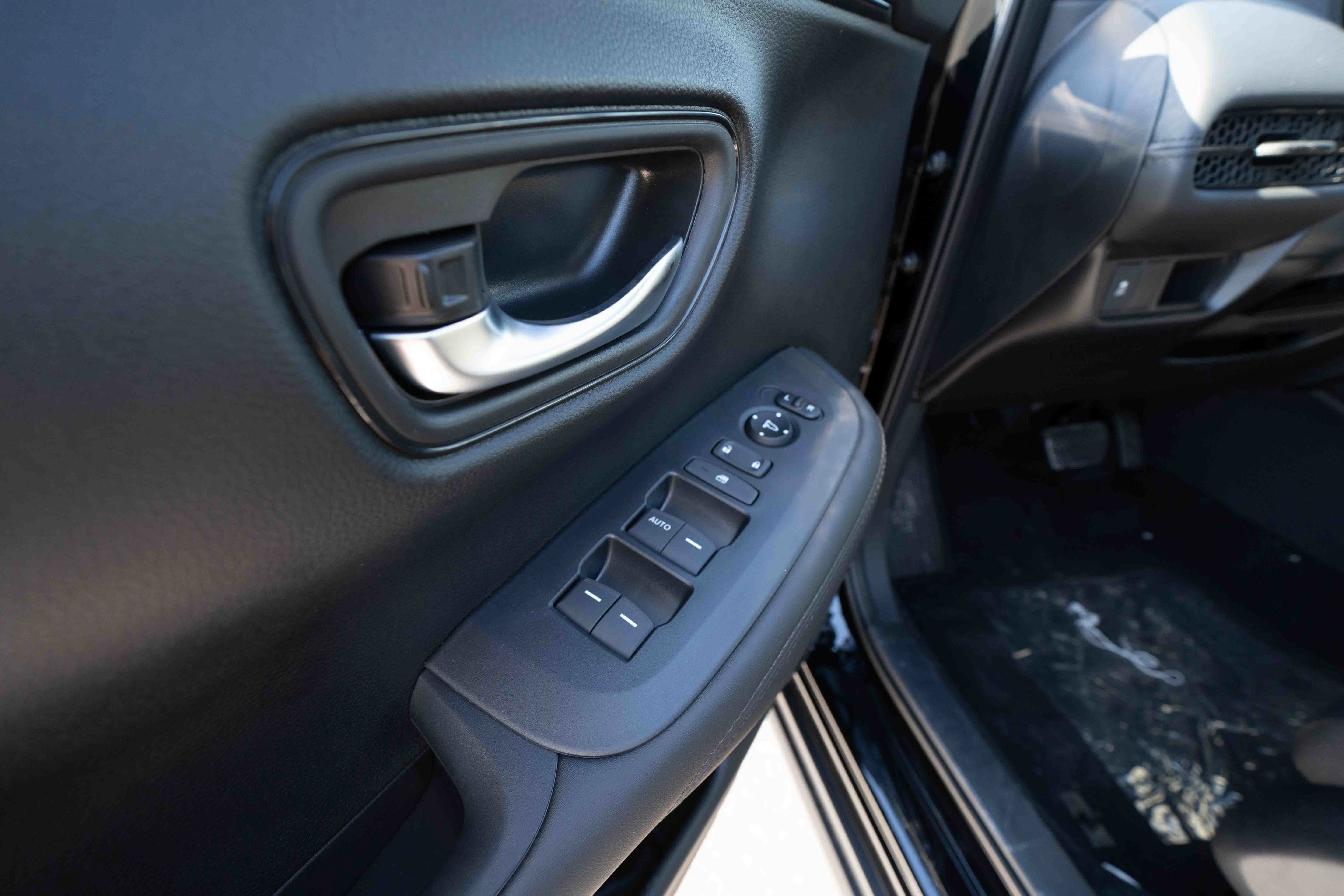 New 2027 Honda HR-V LX image 7
