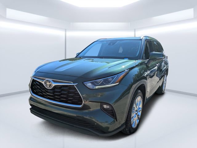 Used 2023 Toyota Highlander Limited FWD image 7