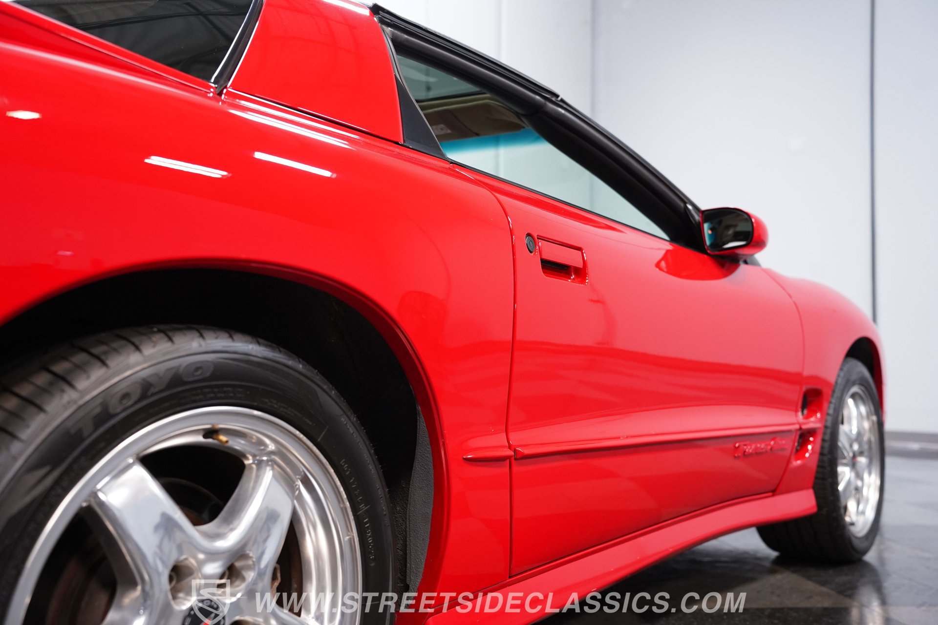 Used 2001 Pontiac Firebird Formula w/ Protection Group RWD image 22
