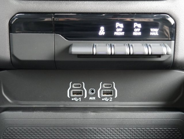 New 2026 RAM 1500 4x4 Crew Cab image 20