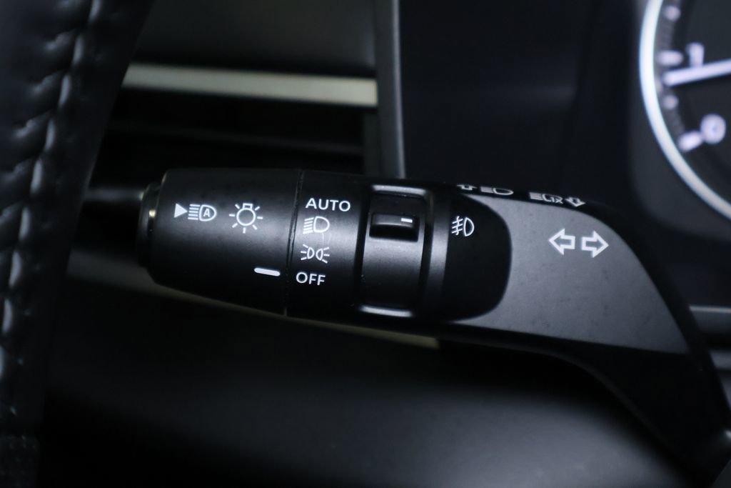 Used 2025 Mitsubishi Outlander SE AWD/4WD image 23