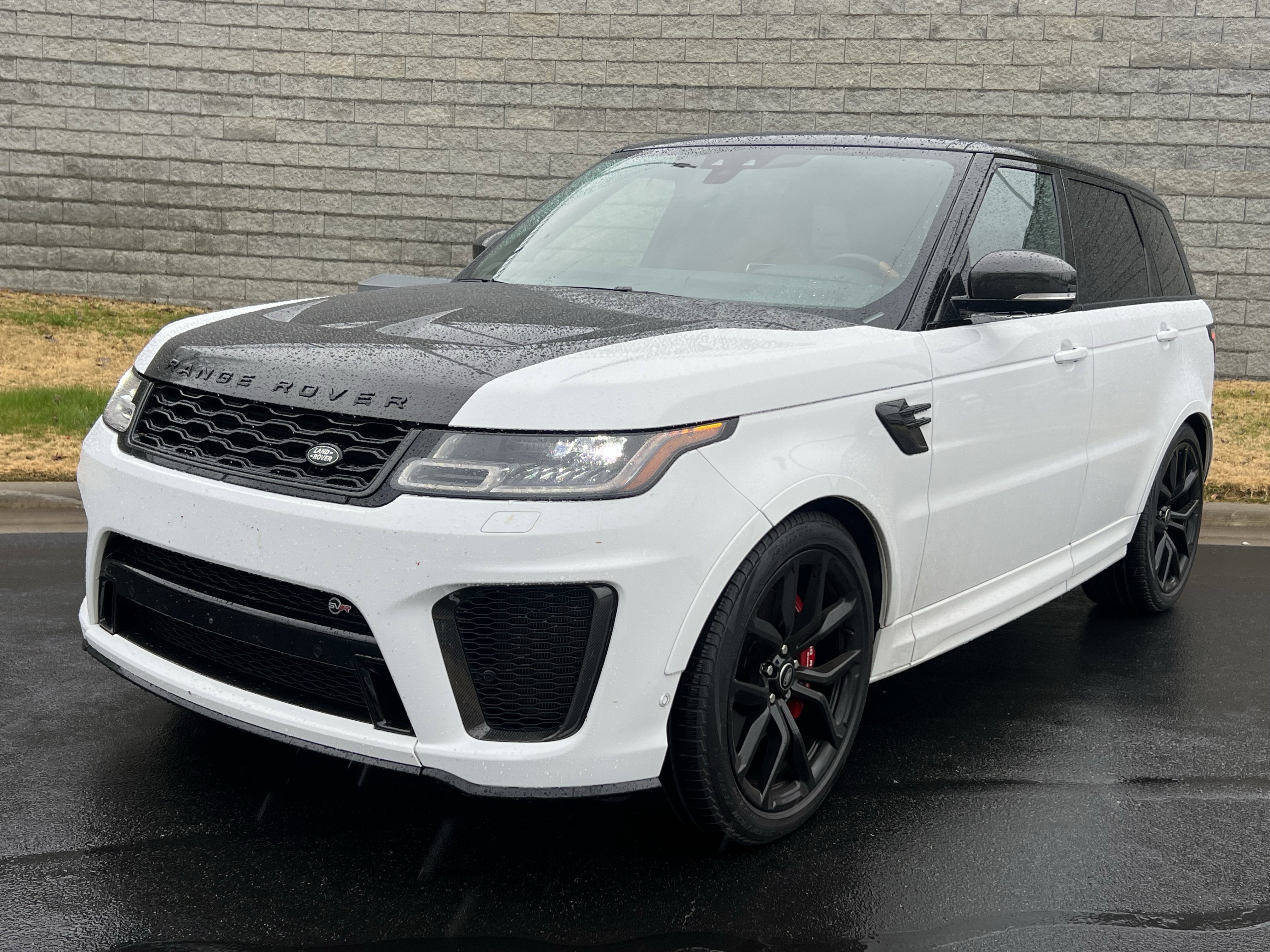 Certified 2022 Land Rover Range Rover Sport SVR image 2