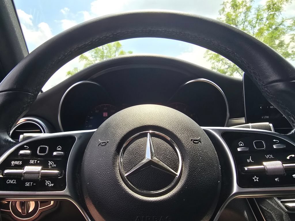 Certified 2022 Mercedes-Benz GLC 300 4MATIC image 25
