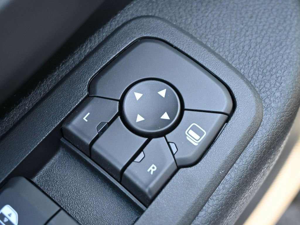 New 2026 RAM 5500 Tradesman AWD/4WD image 9