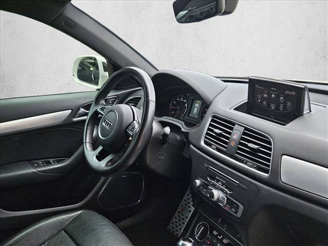 Used 2017 Audi Q3 2.0T Prestige FWD image 6
