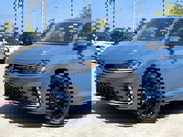 New 2025 Volkswagen Jetta SE image 2
