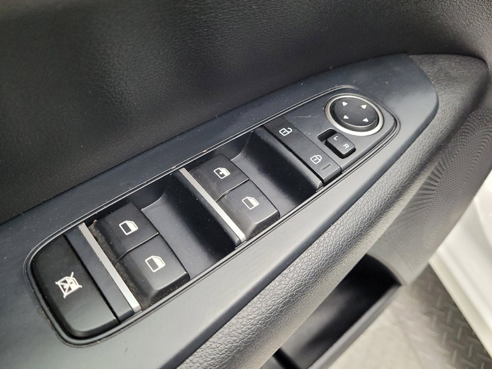Used 2020 Kia Forte LXS FWD image 27